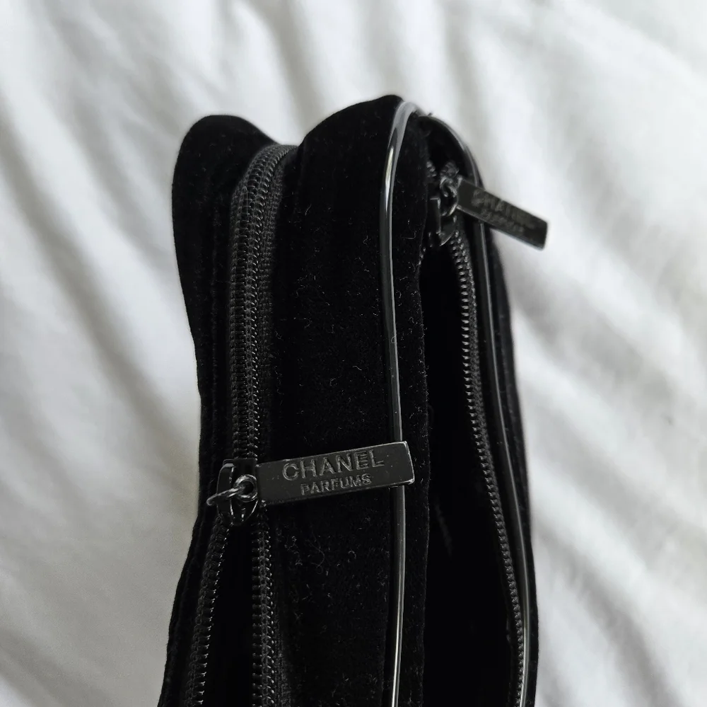 CHANEL Parfums velvet velour makeup cosmetic bag clutch case black